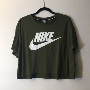 NWOT olive green black and white Nike cropped tees